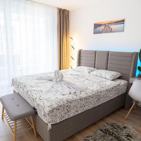 New Modern & Cozy Apartment With Free Parking Варна Екстер'єр фото