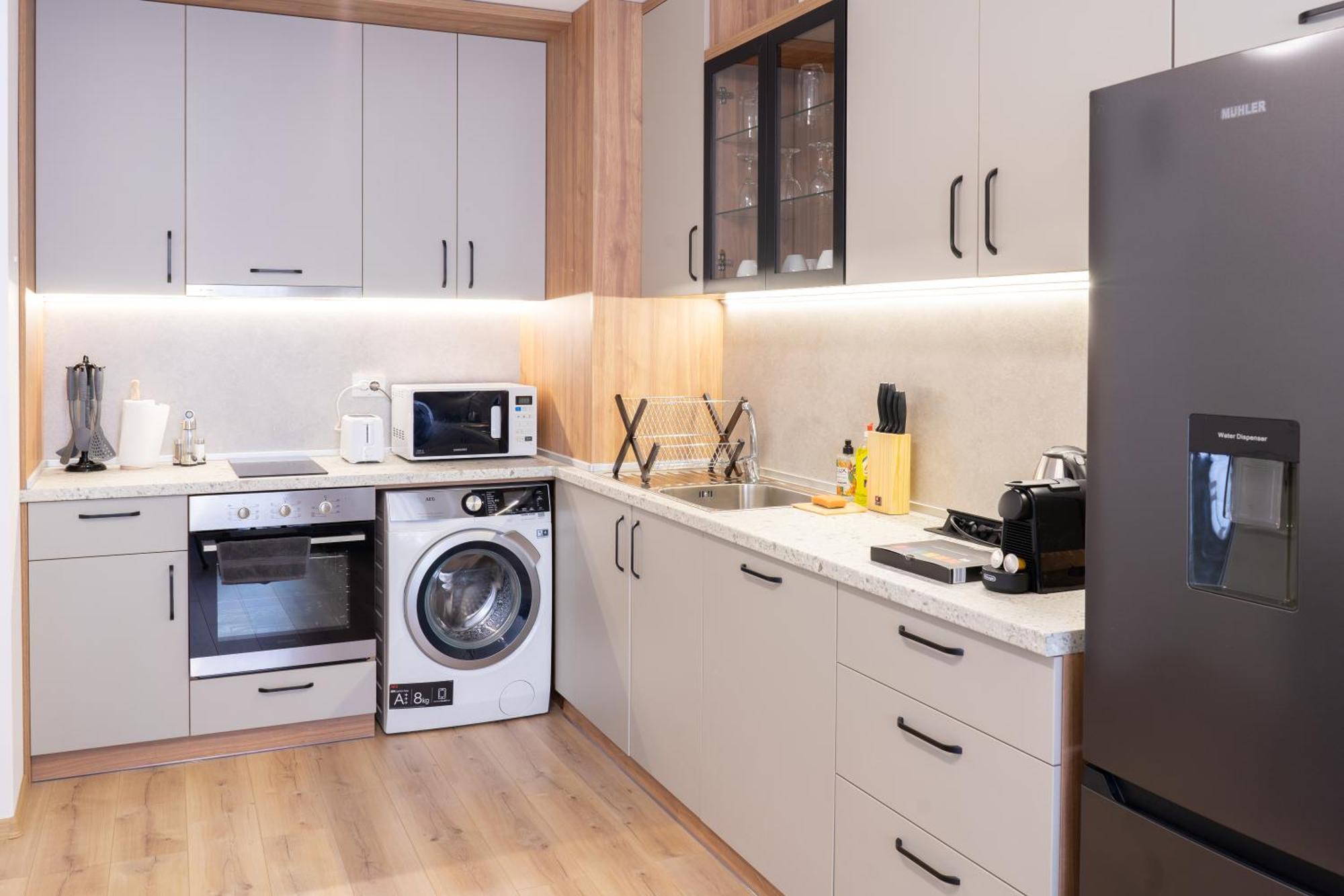 New Modern & Cozy Apartment With Free Parking Варна Екстер'єр фото